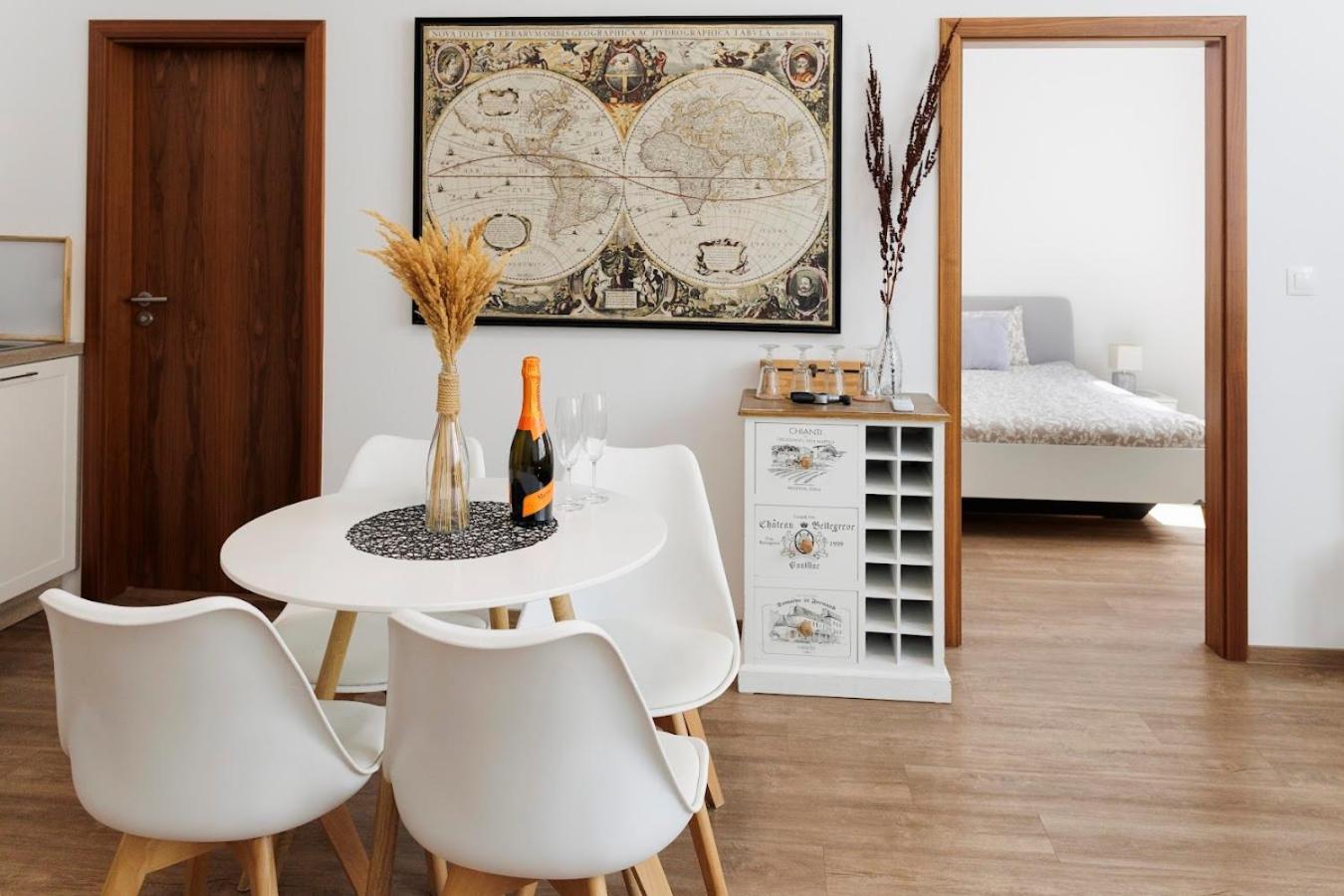 Diamond In Old Town With Free Parking Apartmán Bratislava
